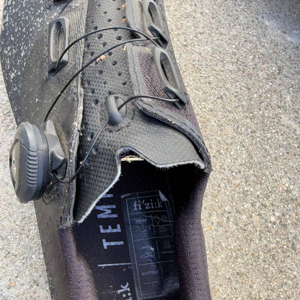 Women’s Fizik Cycling Shoes - Picture 3 of 11
